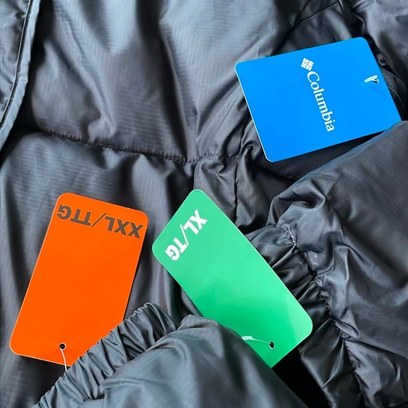 Columbia - Women’s Puffer Winter Coat - Picture 5 of 7